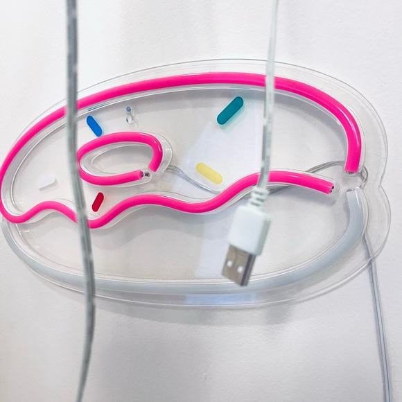 Neon Donut LED wall sign light - Picture 5 of 5